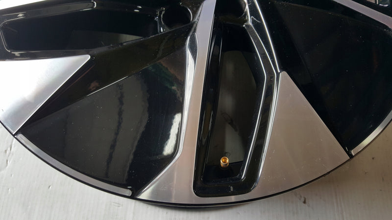 Felga aluminiowa VW ID.4 ID.5 8Jx19 et 45 11A601025