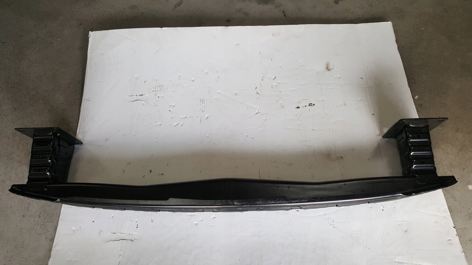 Belka zderzaka tył AUDI A3 8Y0807309 demontaż