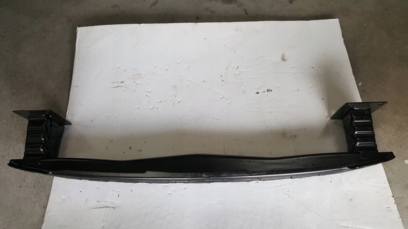 Belka zderzaka tył AUDI A3 8Y0807309 demontaż