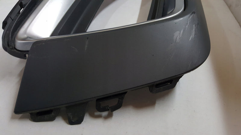 Kratka zderzaka przedniego lewa strona VW PASSAT B8 ALLTRACK 3G0853665P