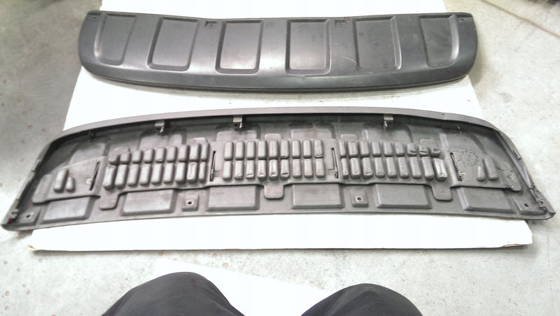 Dokładka spoiler zderzaka przód AUDI Q7 4L0807733B