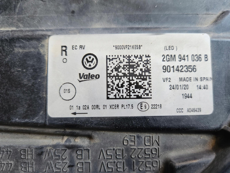 PRAWY ful led Vw T-CROS 2GM941036B 2020r demontaż