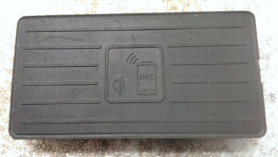 Ładowarka indukcyjna AUDI Q5 80A035773 demontaż