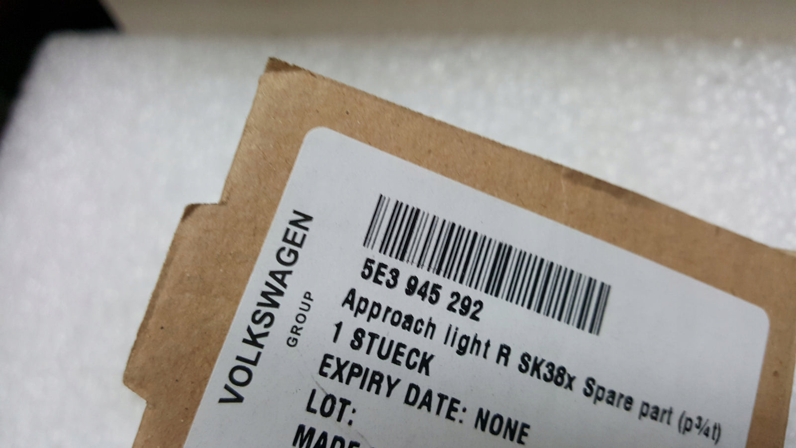 NOWA ORYGINALNA lampka LED lusterka prawego SKODA OCTAVIA 5E3945292