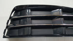 Kratka zderzaka przedniego prawa strona AUDI A4 (B9) 8W0807682R demontaż