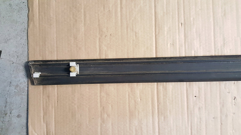Listwa drzwi lewa BMW E36 Cabrio Coupe 51132253321