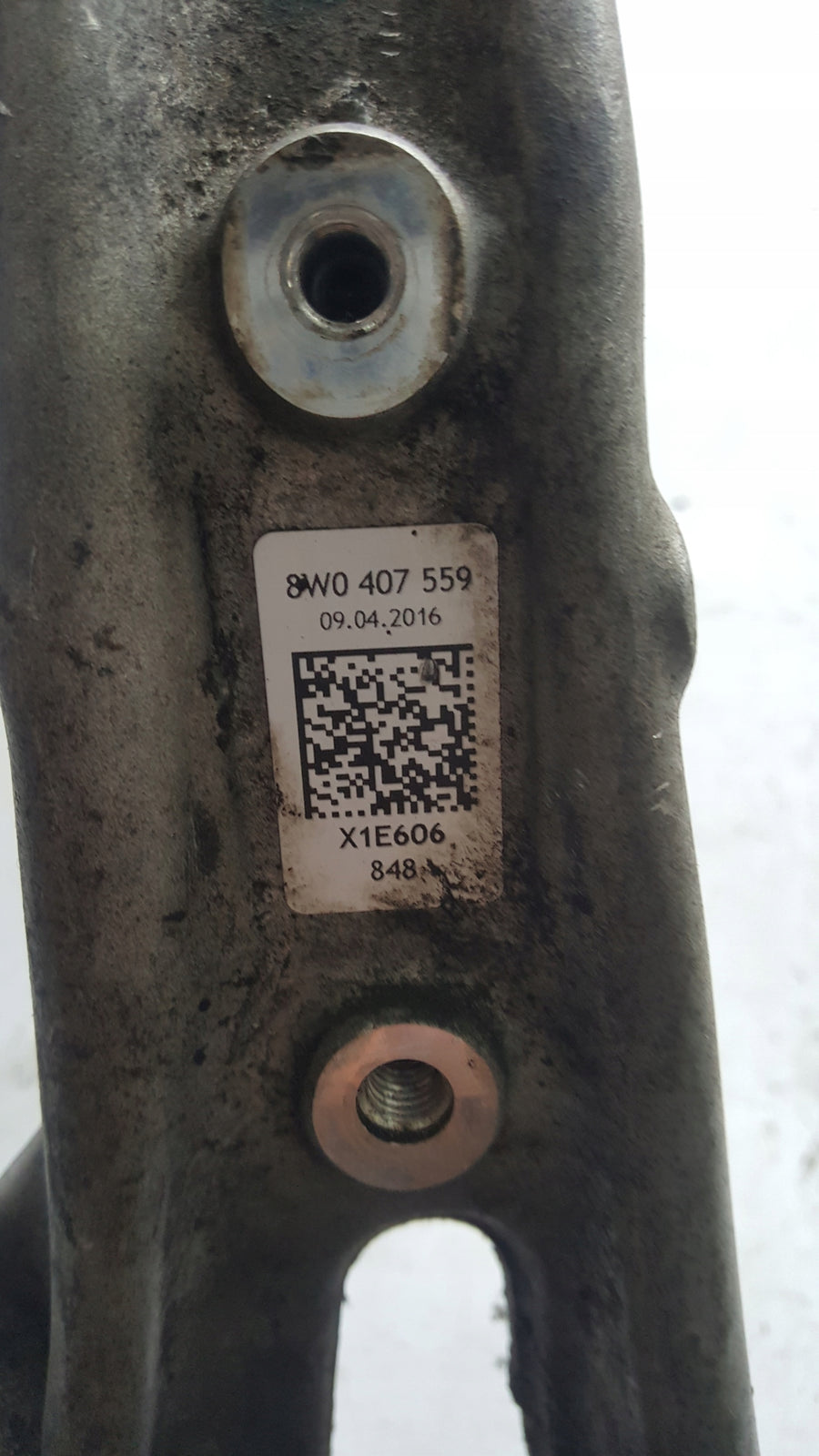 AUDI A4 B9 A5 8W 2.0 TFSI LIFT ZWROTNICA LEWA PRZÓD 8W0407559
