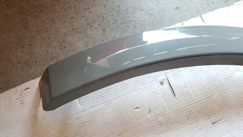Listwa błotnika PR tył AUDI Q5 80A853818A demontaż