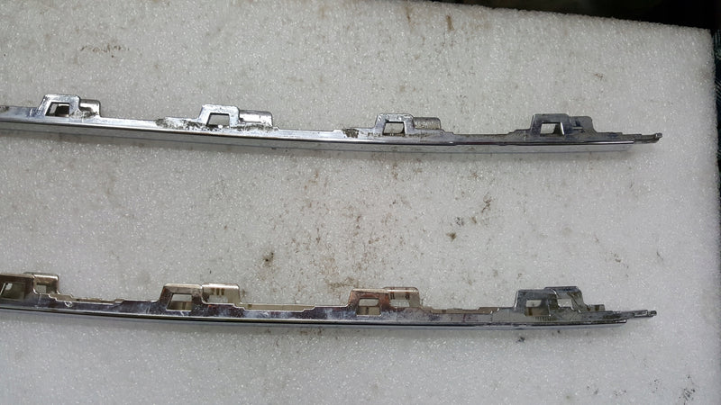 Listwa chrom zderzaka tylnego VW ARTEON 3G8853835B demontaż