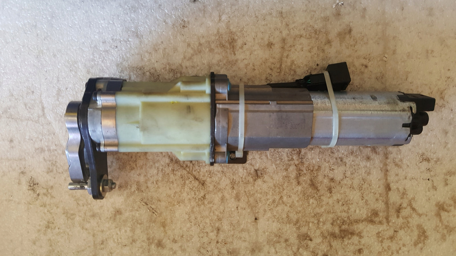 Siłownik Elektryczny Klapy Tył AUDI Q5 8R A6 C6 KOMBI LEWY 8R0827851 B