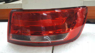 Tylna prawa lampa AUDI A4 (B9) sedan 8W5945070A demontaż