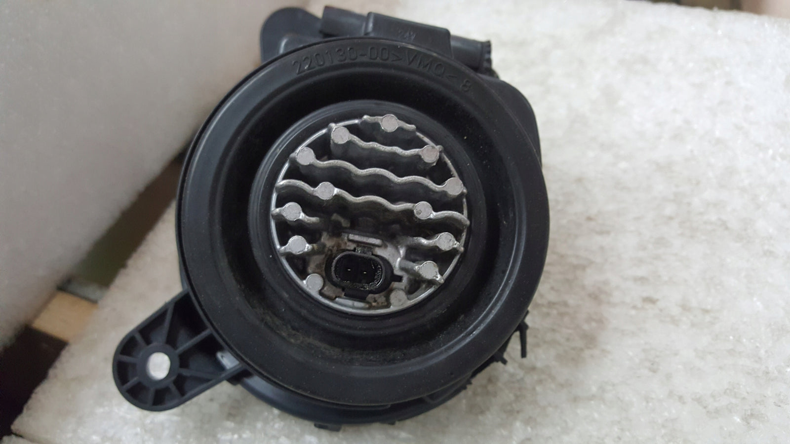 Lewy halogen LED SEAT TARRACO 5FJ941701 demontaż