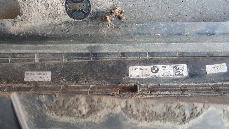 Listwa nakładka progowa prawa strona BMW G11 G12 7853912 demontaż