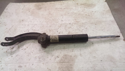 Amortyzator lewy przód AUDI A5 8T0413031Q demontaż