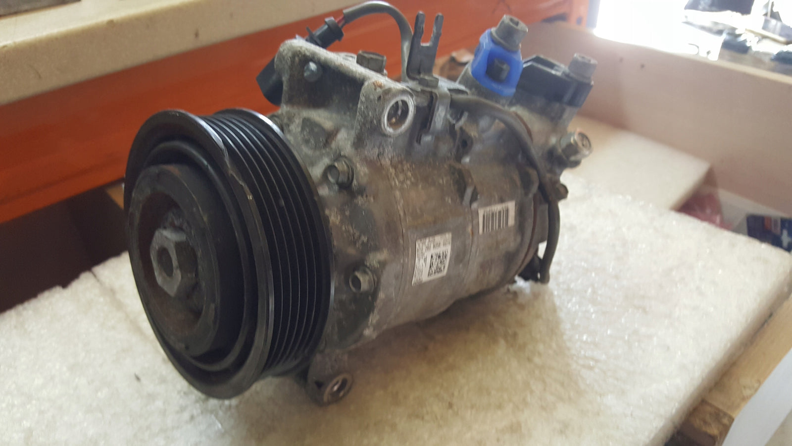 Kompresor klimatyzacji AUDI A4 B8 A5 8T0260805R