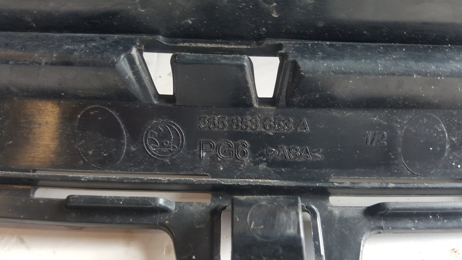 9330cc90d6e82f325101c2dd70187048