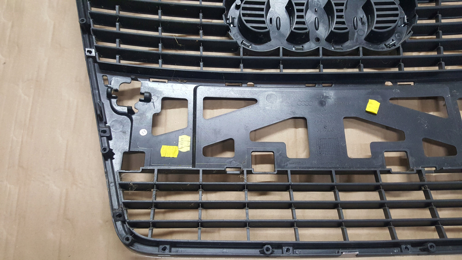 GRILL ATRAPA AUDI A6 C6 4F0853651