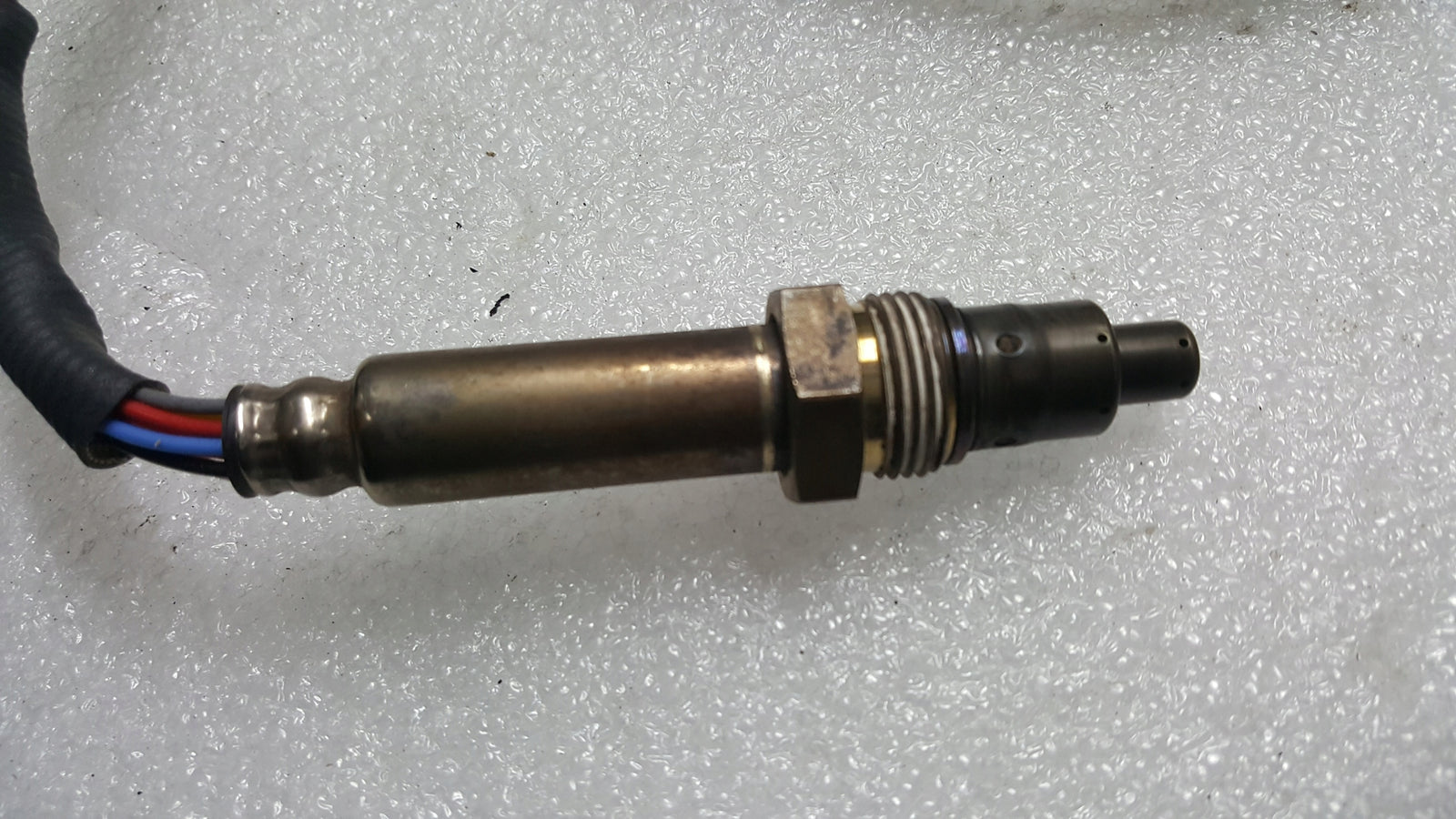 Sonda lambda czujnik NOX AUDI A4 B9 A5 8W0907807C demontaż