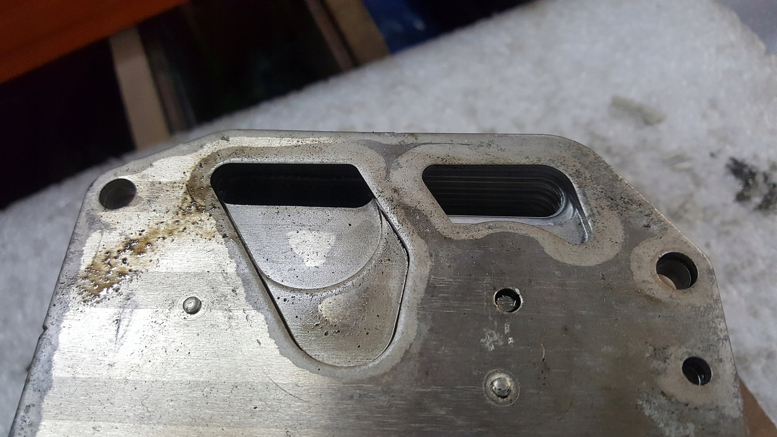 Chłodnica oleju AUDI 3.0 TDI 059117015R demontaż