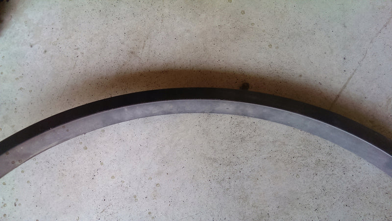 Listwa błotnika prawy tył VW TOUAREG 7P6854820BR