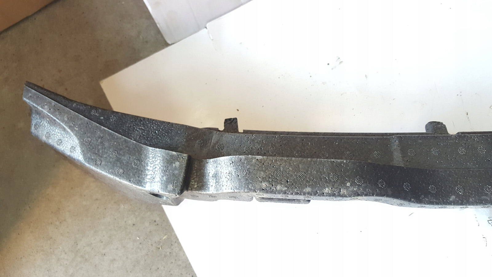 Absorber pianka zderzaka przedniego SKODA FABIA 6VA807248A demontaż