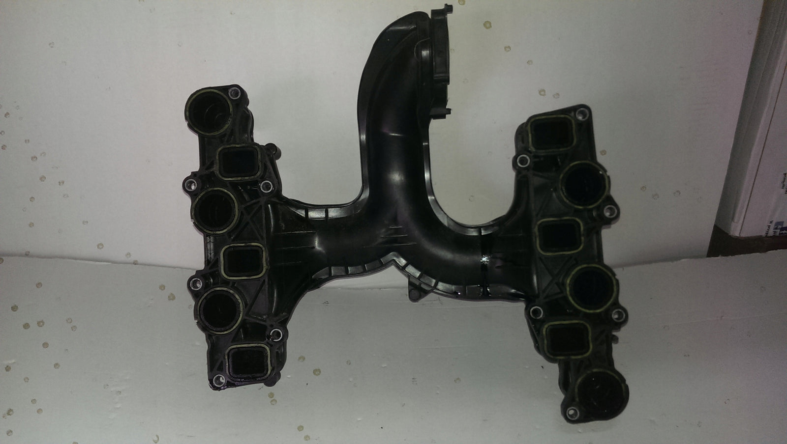 kolektor ssący VW Audi A4 A6 A8 3.0TDI 059129711CF