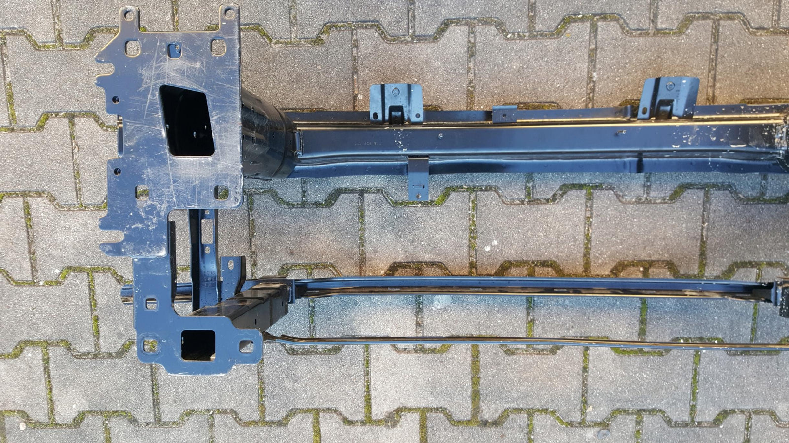 VW ID.4 11A BELKA WZMOCNIENIE ZDERZAK PRZÓD