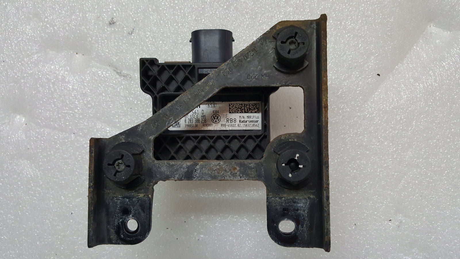 Radar sensor distronic VW AUDI SEAT SKODA 5Q0907561D 5Q0907461 demontaż
