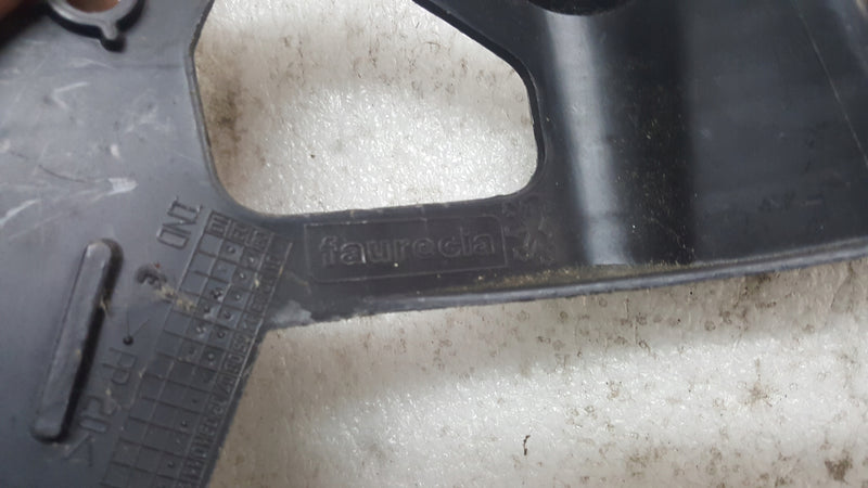 PEUGEOT 207 ŚLIZG MOCOWANIE ZDERZAKA PRAWY TYŁ 9649679180
