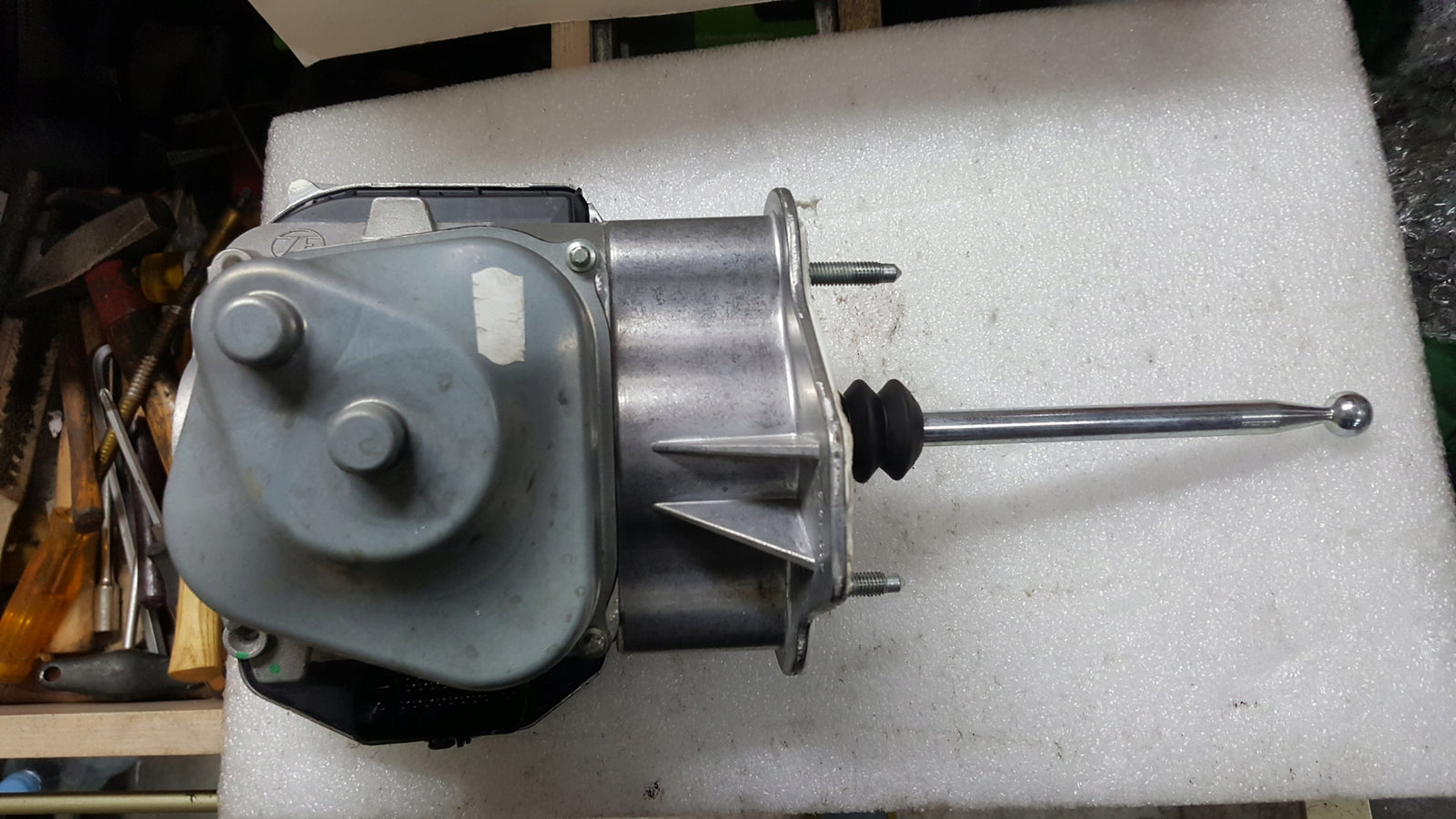 Pompa hamulcowa serwo VW SKODA SEAT AUDI 1EB614105S demontaż