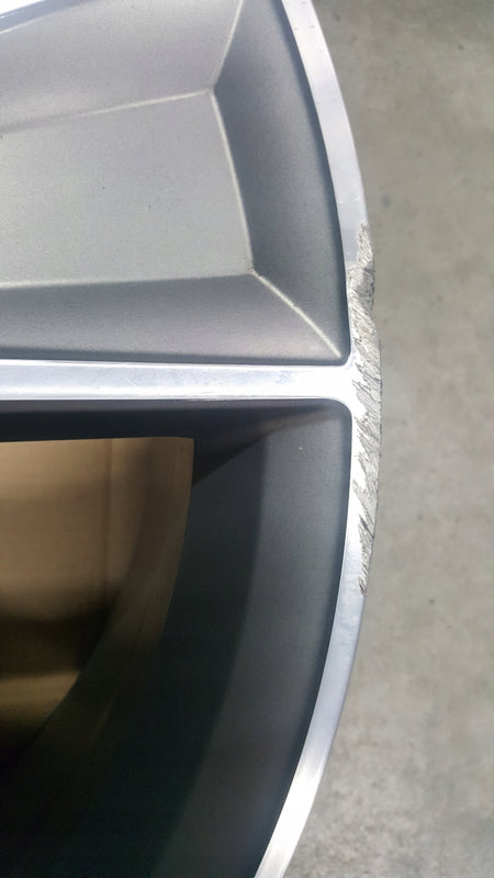 FELG ALUMINIOWA 20 5X112 8J 66,6 39 80A601025T AUDI Q5