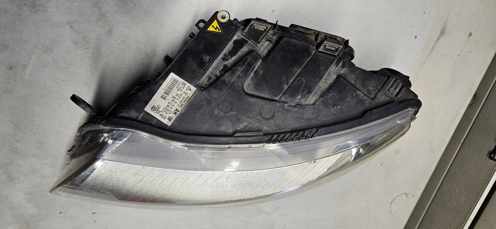 4F0941003AK IDEAŁ! Le xenon LED Audi A6 C6 2007r