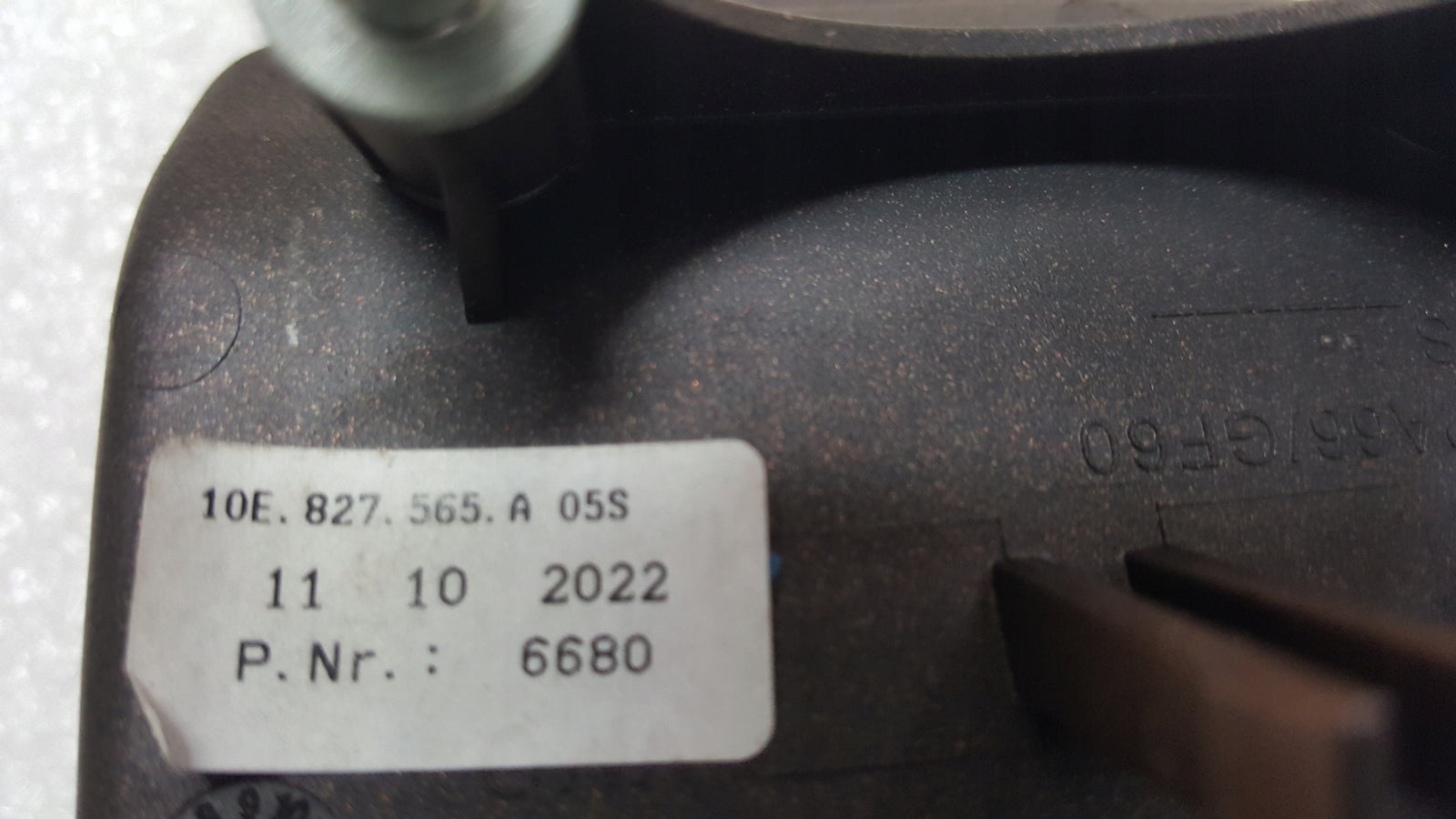 Klamka klapy bagażnika CUPRA BORN 10E827565A