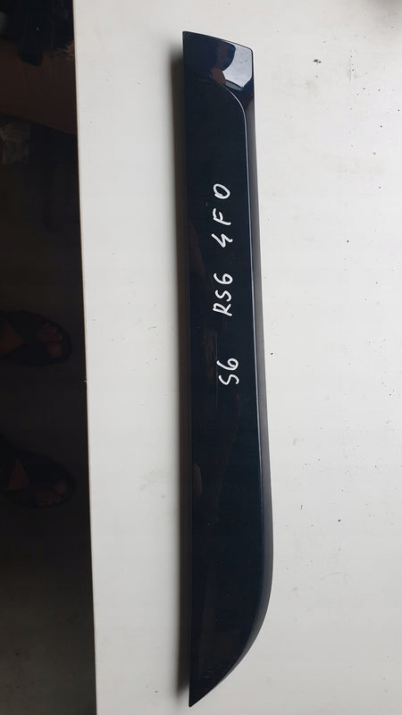 Listwa drzwi prawy tył AUDI S6 RS6 4F0 2004-11r