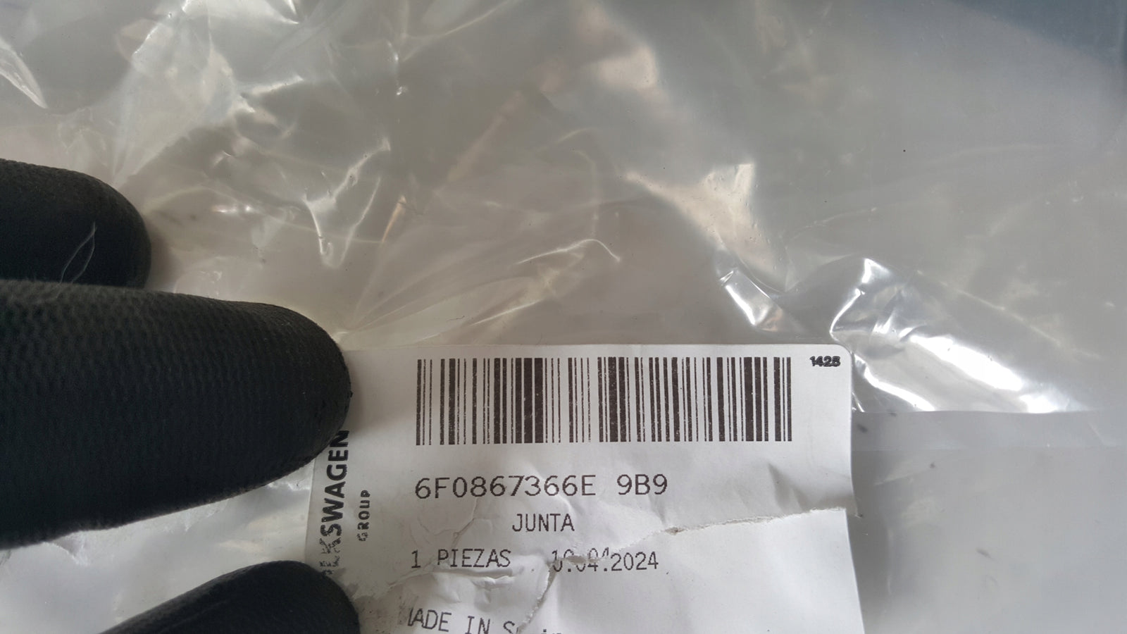 NOWA ORYGINALNA uszczelka drzwi prawy przód SEAT IBIZA 6F0867366E
