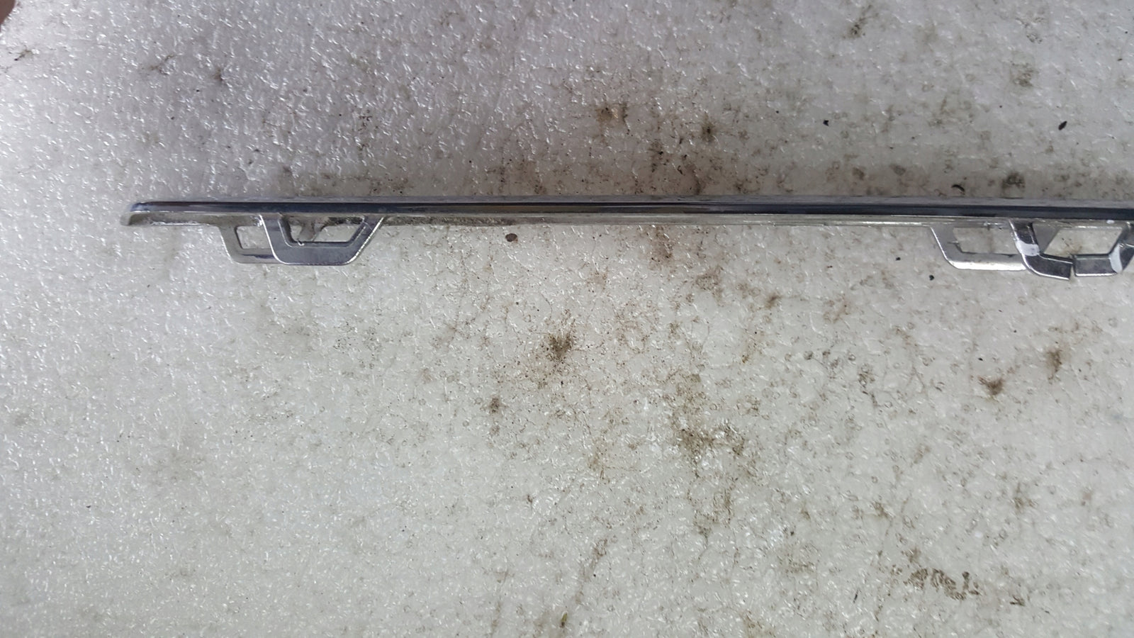VW PASSAT B7 3AF 10-14 LISTWA CHROM ZDERZAKA PRAWA TYLNA TYŁ 3AF807460