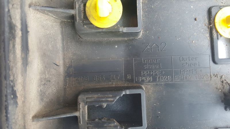 LISTWA BŁOTNIKA LEWA PRZEDNIA AUDI Q8 S-LINE 4M8853717B