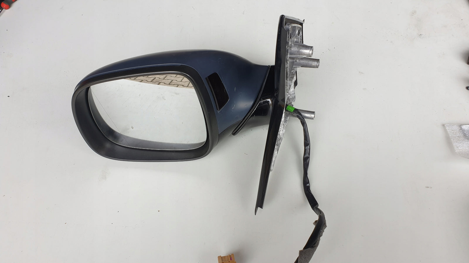 Lusterko zewnętrzne LE Vw MULTIVAN 7E1857387CL