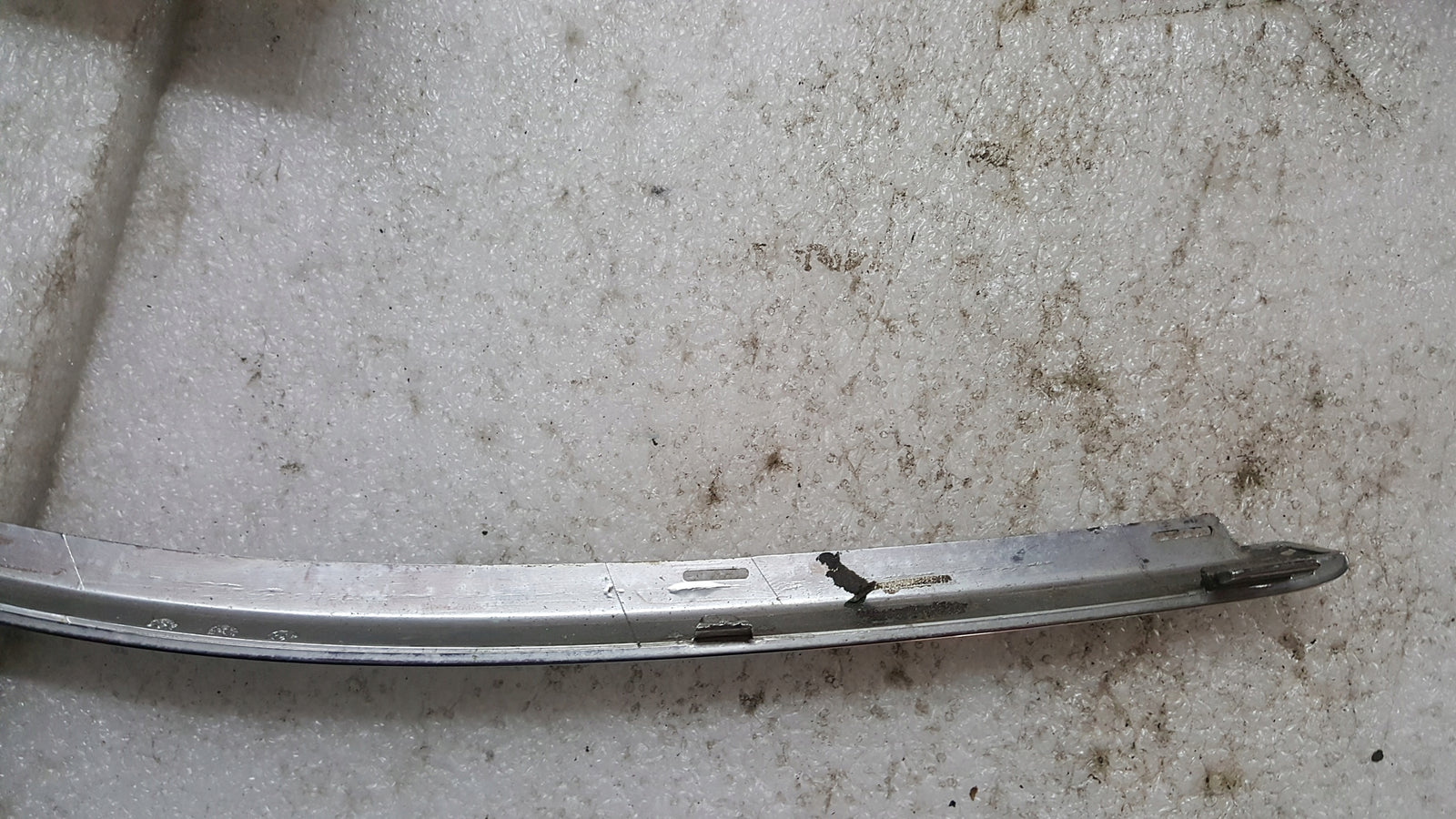 VW PASSAT B5 FL LISTWA ZDERZAKA CHROM LEWA 3B0807243