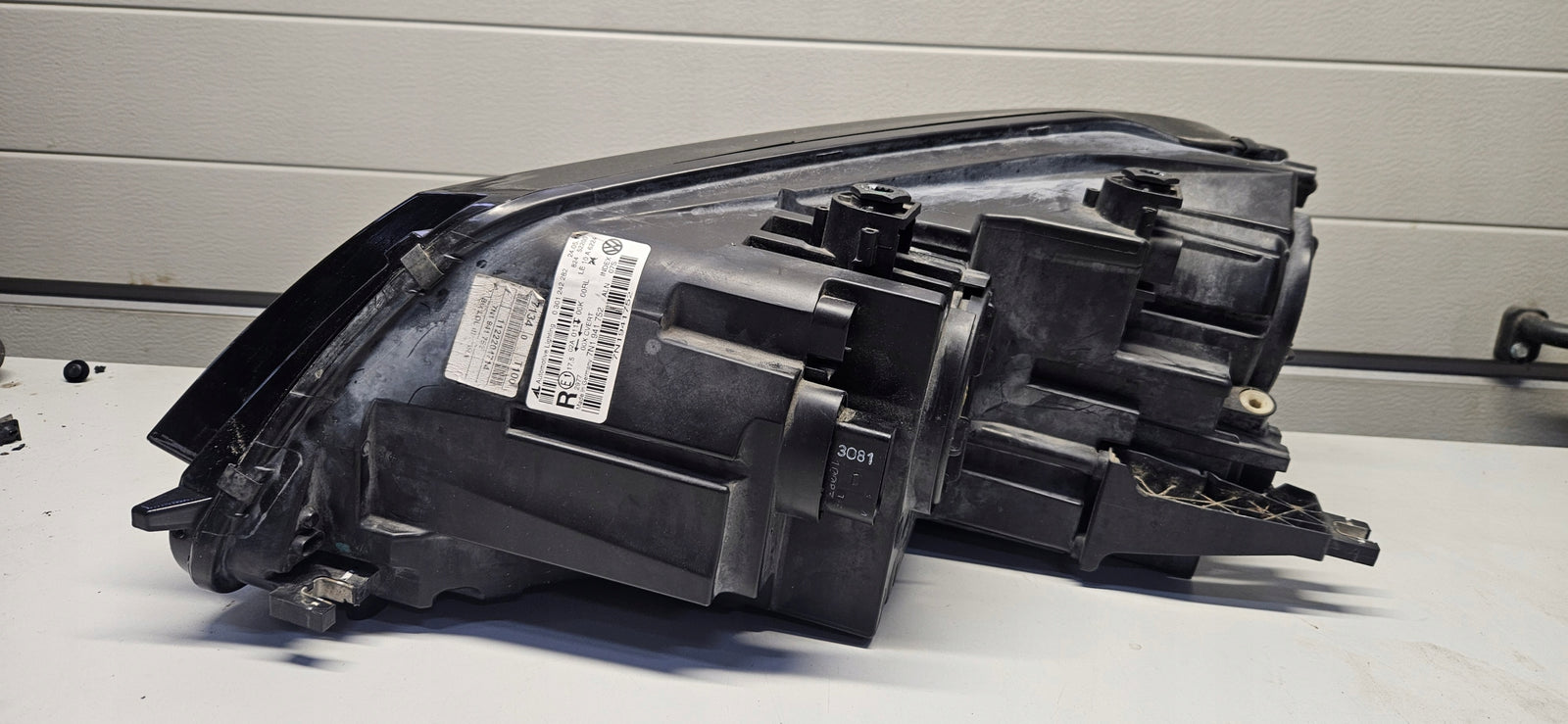 Pr xenon skrętny LED Vw Sharan 7N1941752 2011r IDEAŁ