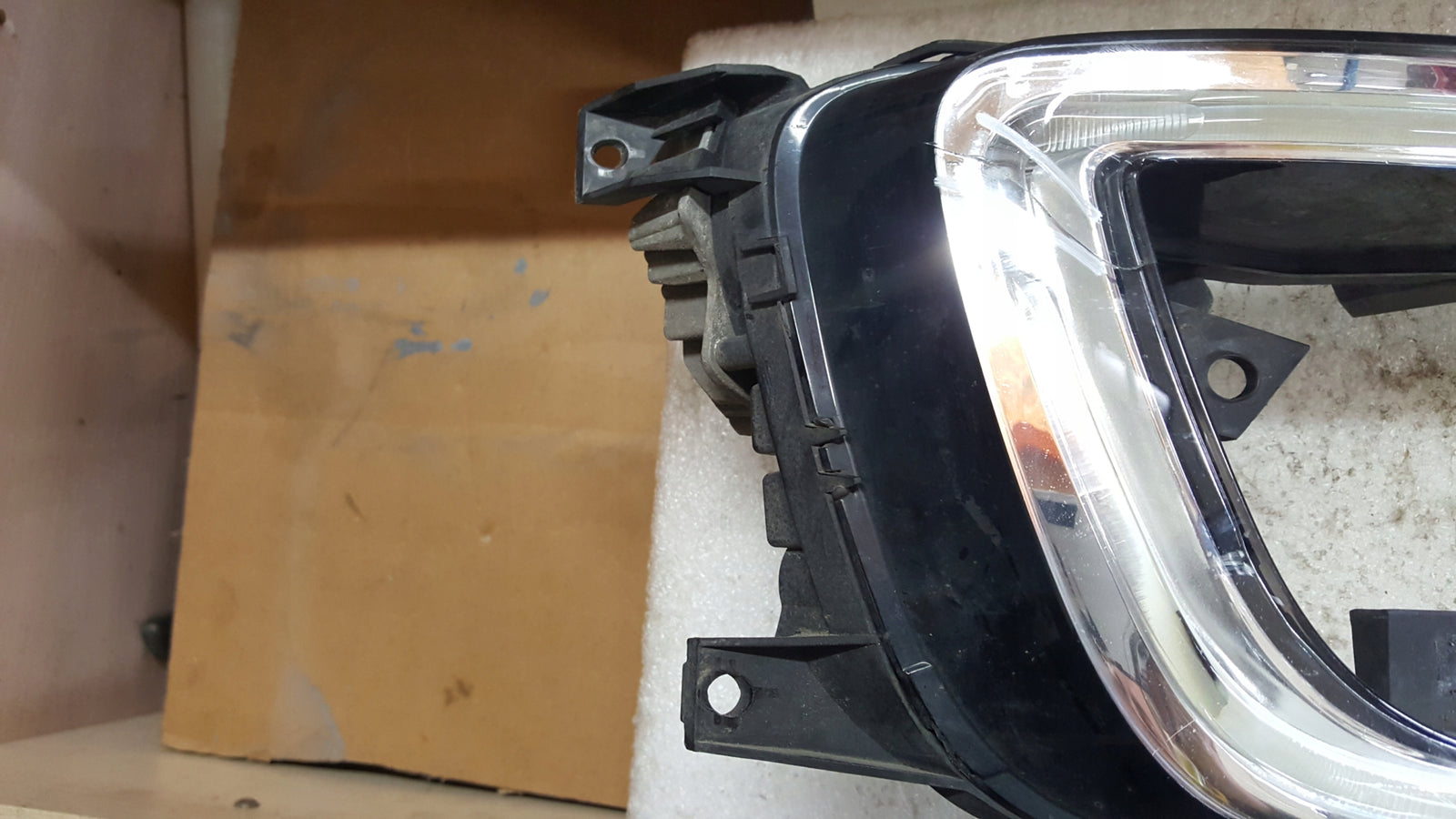 GOLF VII E-TRON HALOGEN PRAWY DRL LED 5GE941056B