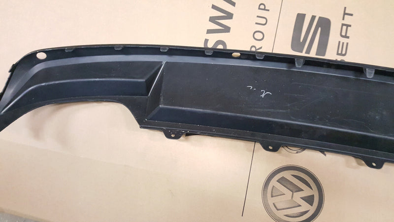 Spoiler Dokładka Zderzaka Tył 5E5807521 Skoda Octavia III Sedan PDC