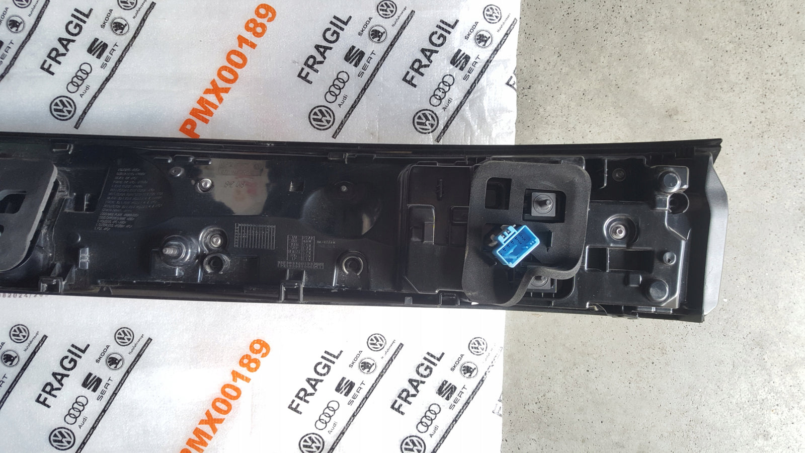 651fdf200b88a7b6759e3d038cf68ee4