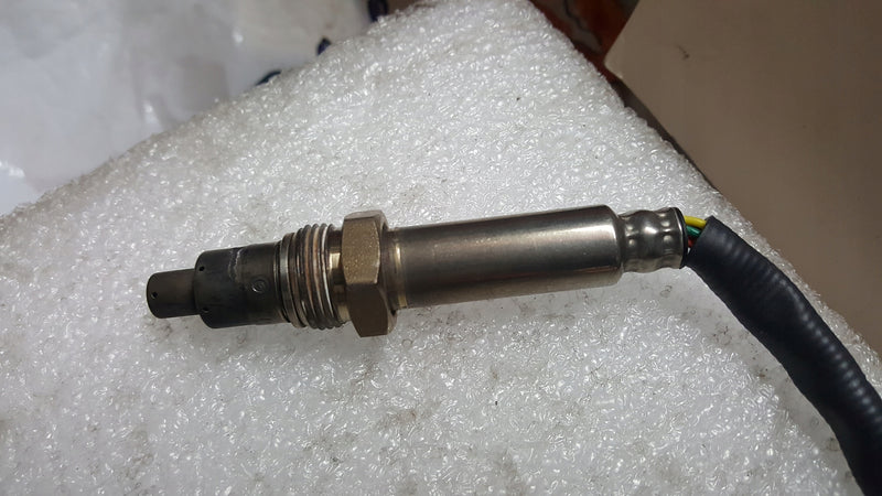 Sonda lambda czujnik NOX AUDI A4 (B9) A5 8W0907807A demontaż
