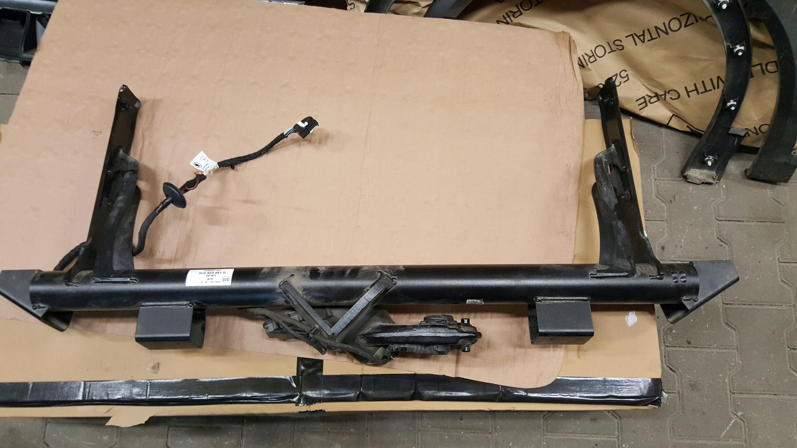 HAK HOLOWNICZY ACPS AUTOMOTIVE SKODA ENYAQ EV 5AC 5LA 2021- 5LG803881D