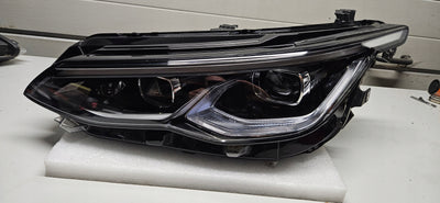 Le kompletny FUL LED IQ-LIGHT Vw Golf 8 5H1941035F 2022r IDEAŁ demontaż