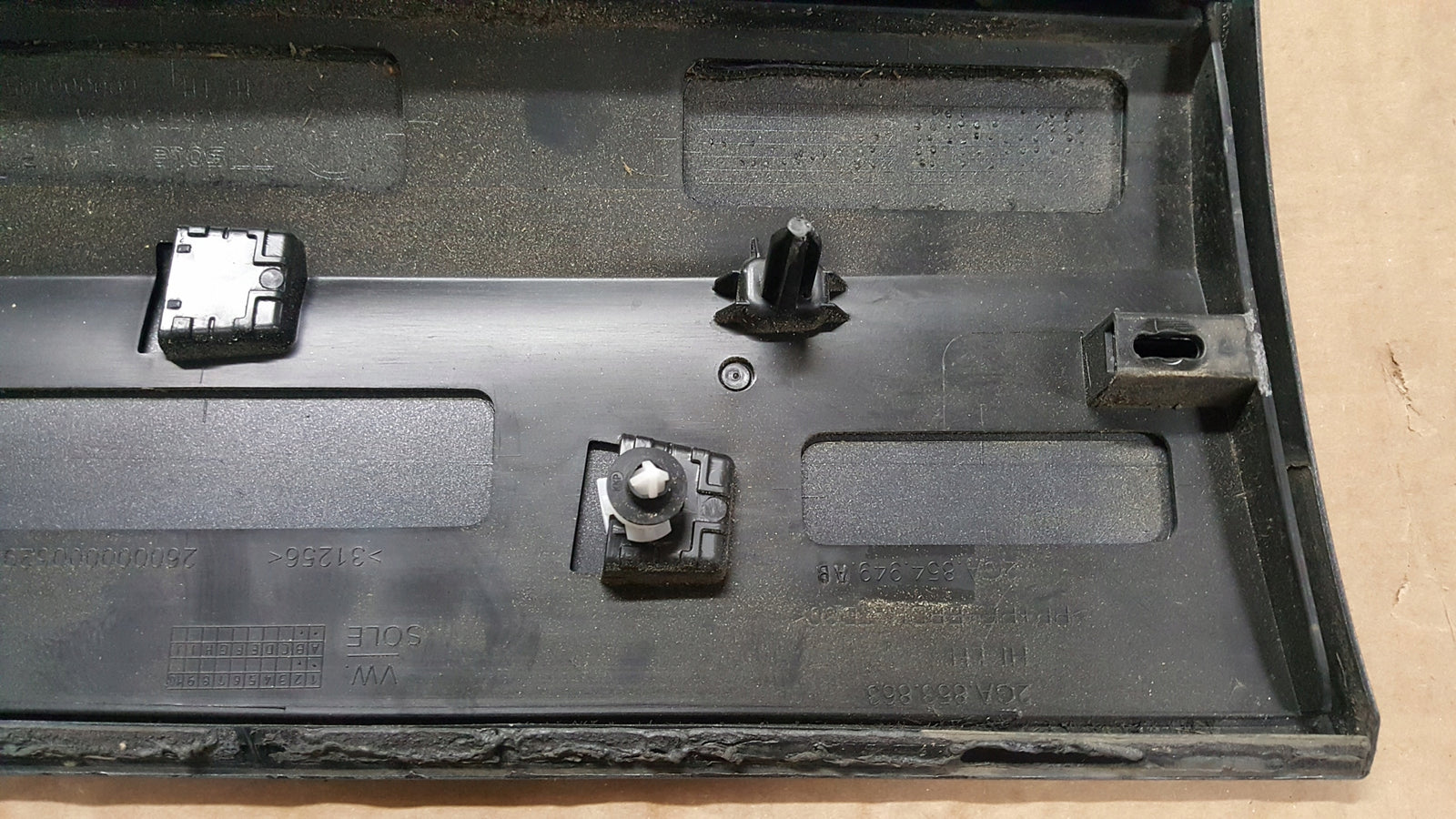 VW T-ROC LISTWA DRZWI LEWY TYŁ TYLNA LEWA 2GA853863 2GA854949AB