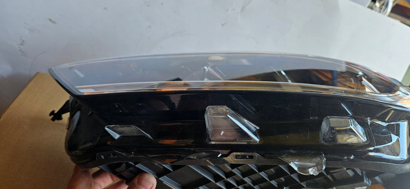 2G7941006A LEWY ful led Vw Taigo 2022r