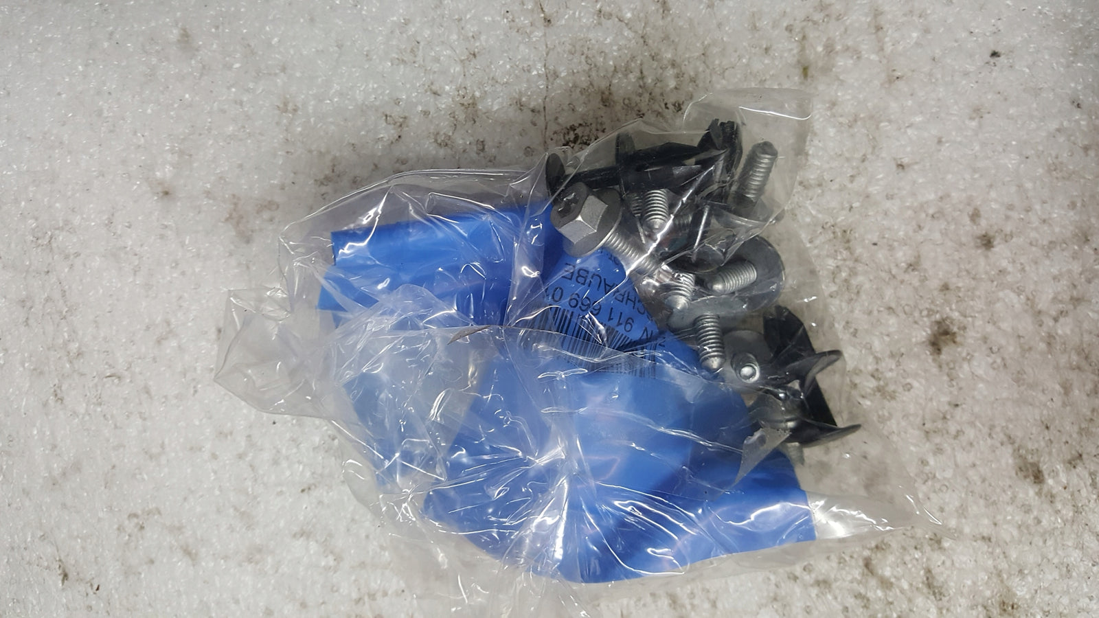 Zestaw montażowy błotnika Audi TT 8S0098625