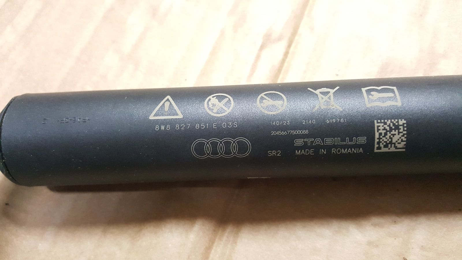 SIŁOWNIK TELESKOP KLAPY AUDI A5 8W8 8W8827851E